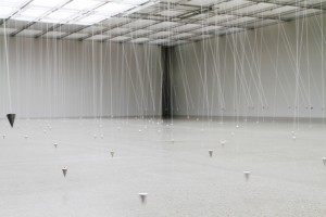 William Forsythe  Nowhere and Everywhere at the Same Time No. 2, 2013 Choreografisches Objekt Installationsansicht Museum Folkwang Forsythe Company und Ruhrtriennale © Foto: Museum Folkwang, Denis Bury, 2013 