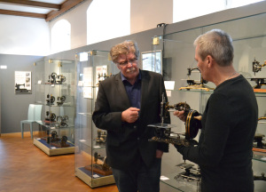 „Die eiserne Mamsell“ – Ausstellung mit historischen Nähmaschinen im Stadtmuseum Iserlohn