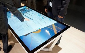 Neue Touch-Table-Funktionen für Displays von NEC