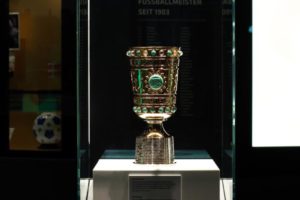 Neue Vitrinen im Deutschen Fußballmuseum (Fotos: Pilkington Deutschland AG)