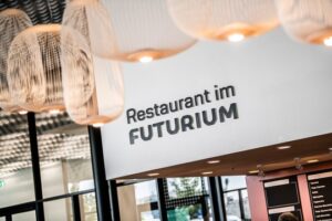 Restaurant im Futurium (Foto: Jan Windszus)