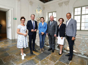 Konstituierende Sitzung: Alexia Getzinger, LH Christopher Drexler, Stellvertreterin Angelika Johanna Meran, Vorsitzender Hermann Schützenhöfer, Stellvertreterin Elgrid Messner, Wolfgang Muchitsch (von links, Foto: UMJ / J.J. Kucek)